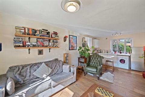 58 Sopwith Close, Kingston Upon Thames, KT2 5RN