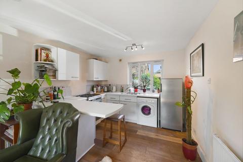 58 Sopwith Close, Kingston Upon Thames, KT2 5RN