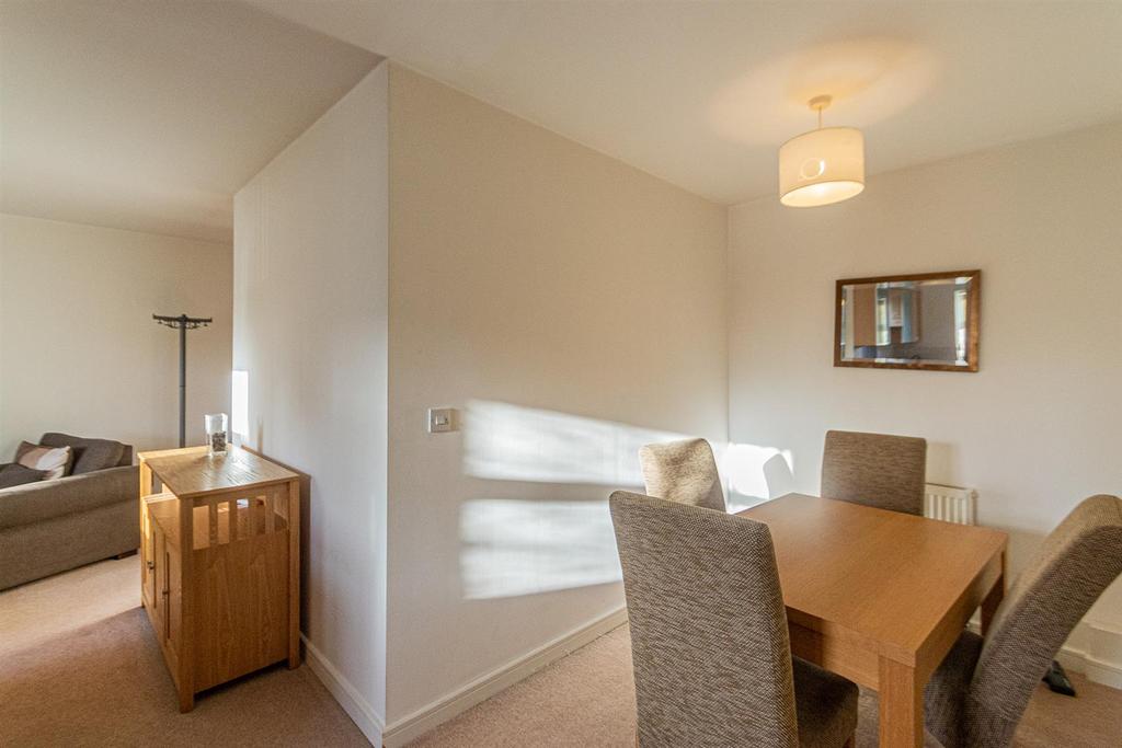 Open plan dining kitchen &amp; lounge