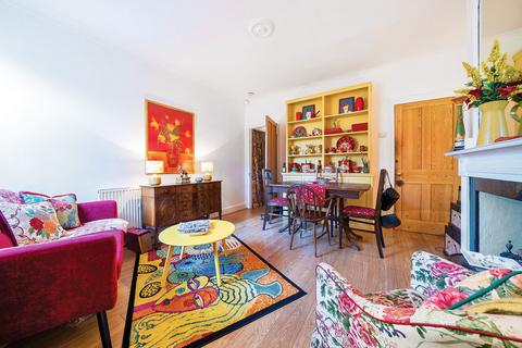 22 New Road, Richmond, TW10 7HY