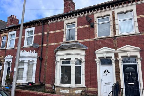 10 Cardiff Road, Barry, CF63 2QY