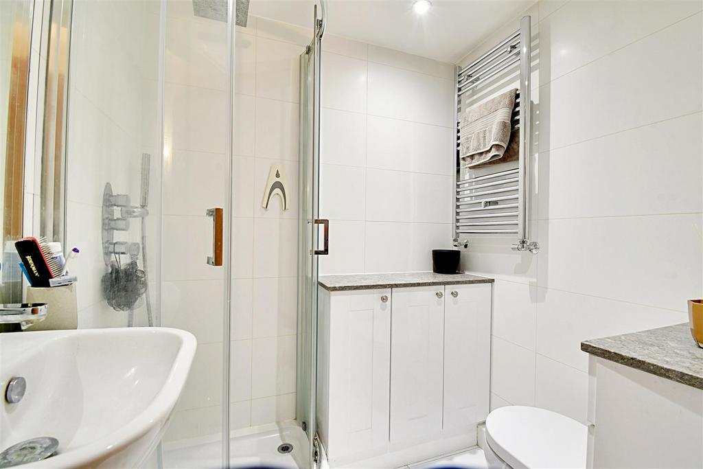 Shower Room 1.jpg