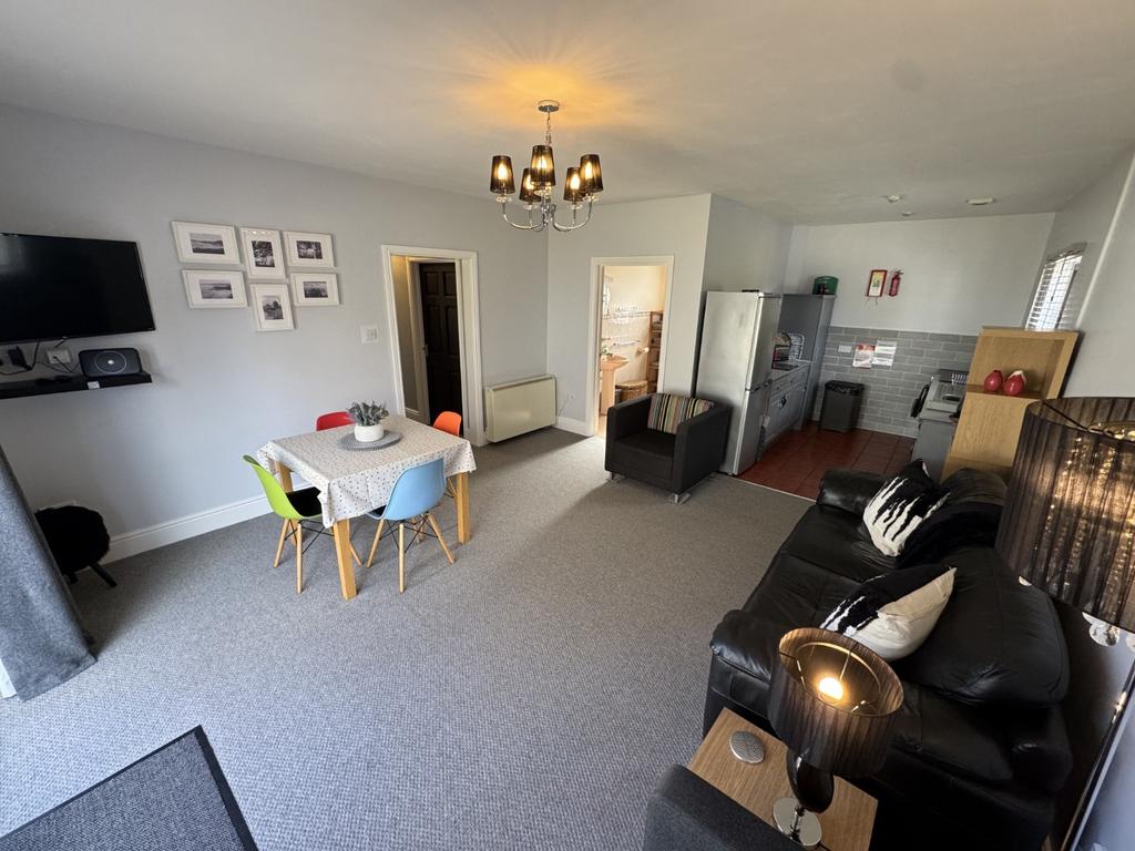 Open Plan Living & Kitchen Space