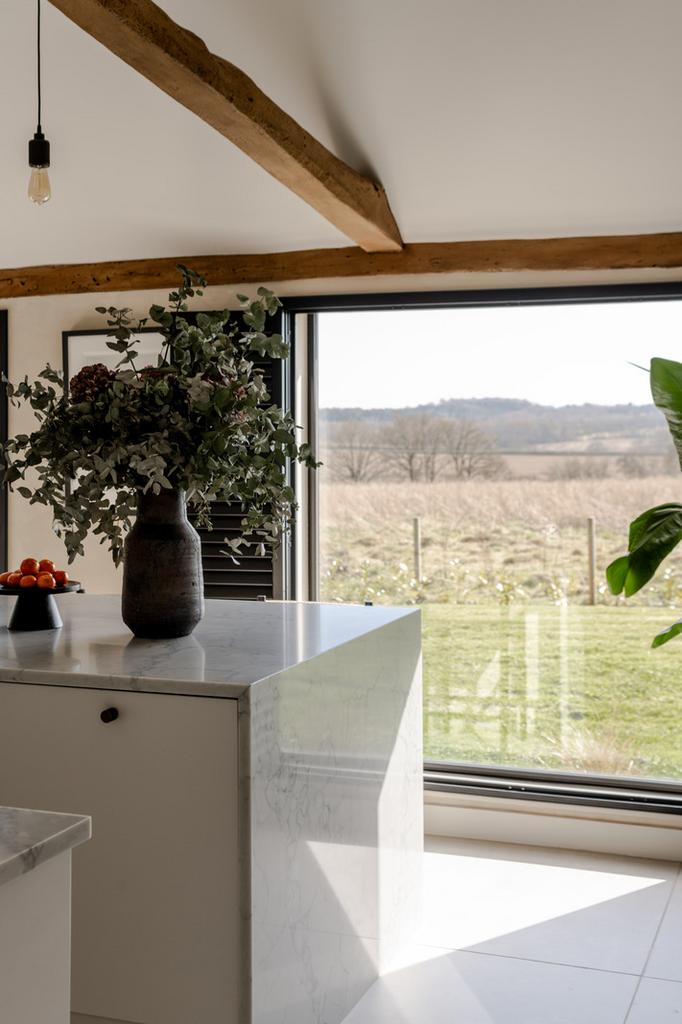 274362 - TMH EAST HEATH BARN-138.jpg