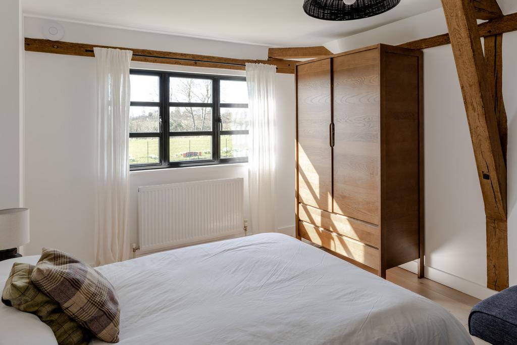 274372 - TMH EAST HEATH BARN-148.jpg