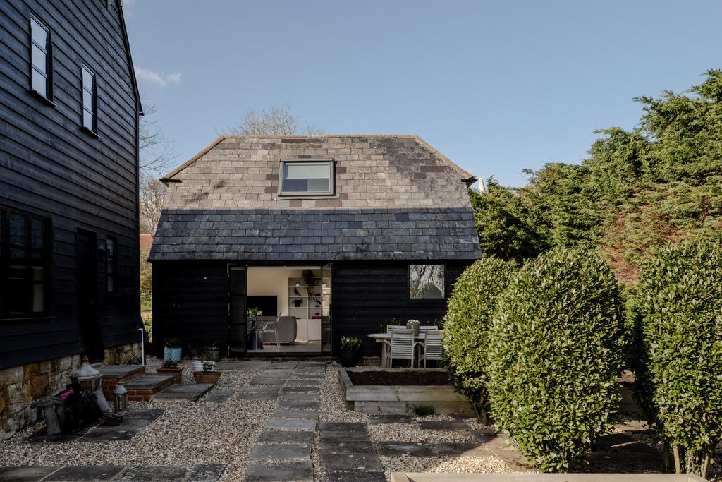 274394 - TMH EAST HEATH BARN-170.jpg