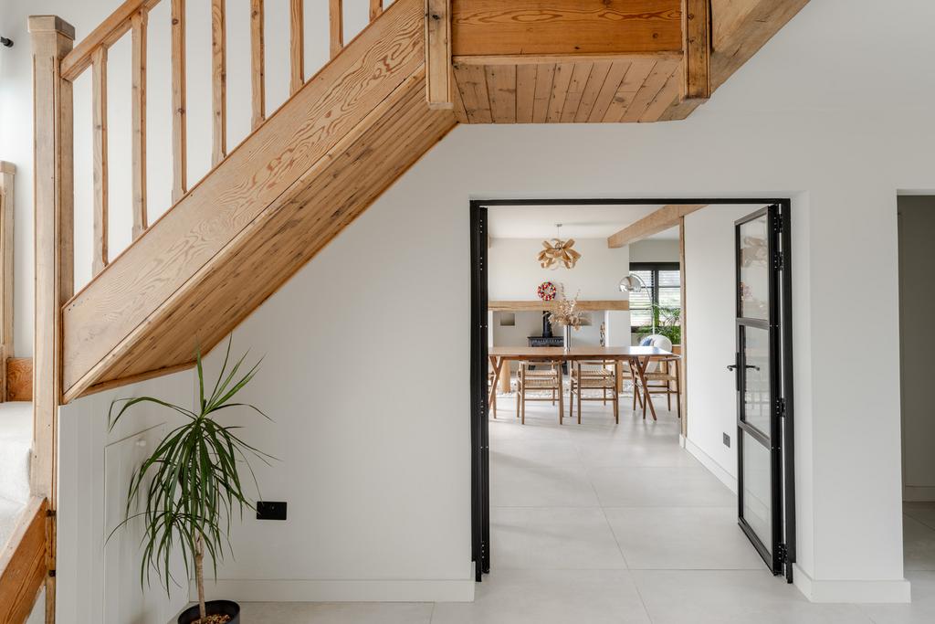 274335 - TMH EAST HEATH BARN-111.jpg