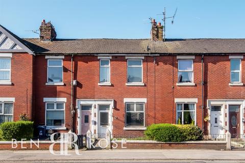 3 bedroom terraced house to rent, Victoria Road, Walton-Le-Dale, Preston