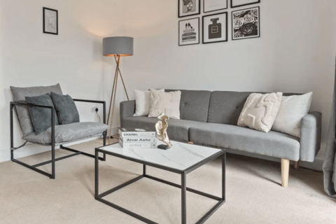 3 bedroom flat to rent, London, SE24