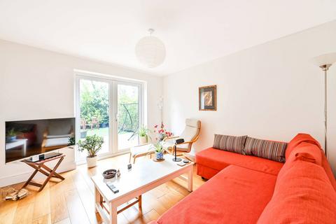 6 Golfside Close, New Malden, KT3 4RH