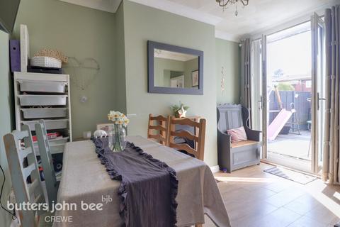 2 bedroom cottage for sale, New Street, Haslington