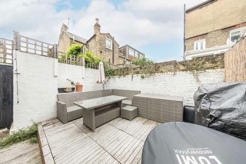 1 bedroom flat for sale, Lavender Hill, London SW11