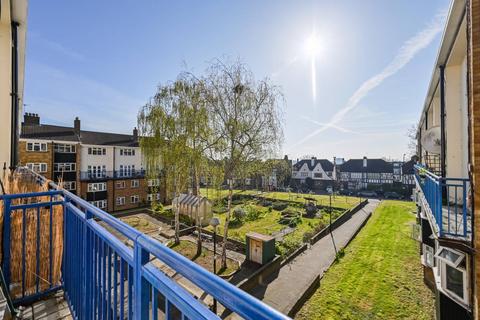 2 bedroom flat for sale, Attlee Terrace, Prospect Hill, Walthamstow, London, E17
