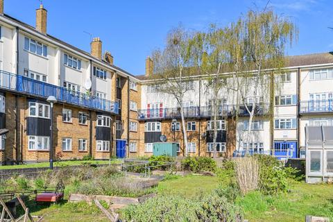 2 bedroom flat for sale, Attlee Terrace, Prospect Hill, Walthamstow, London, E17