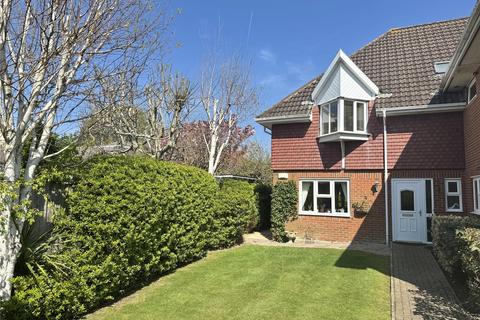 Olivia Court, Station Road, New Milton, Hampshire, BH25