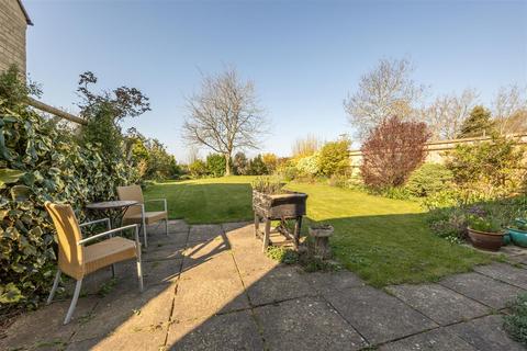 4 bedroom detached house for sale, Park Close, Kirtlington