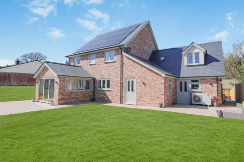5 bedroom detached house for sale, Slough Road Presteigne LD8 2NH