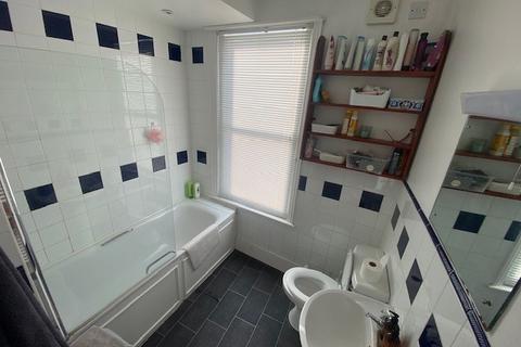 4 bedroom terraced house to rent, Milner Road, Brighton BN2