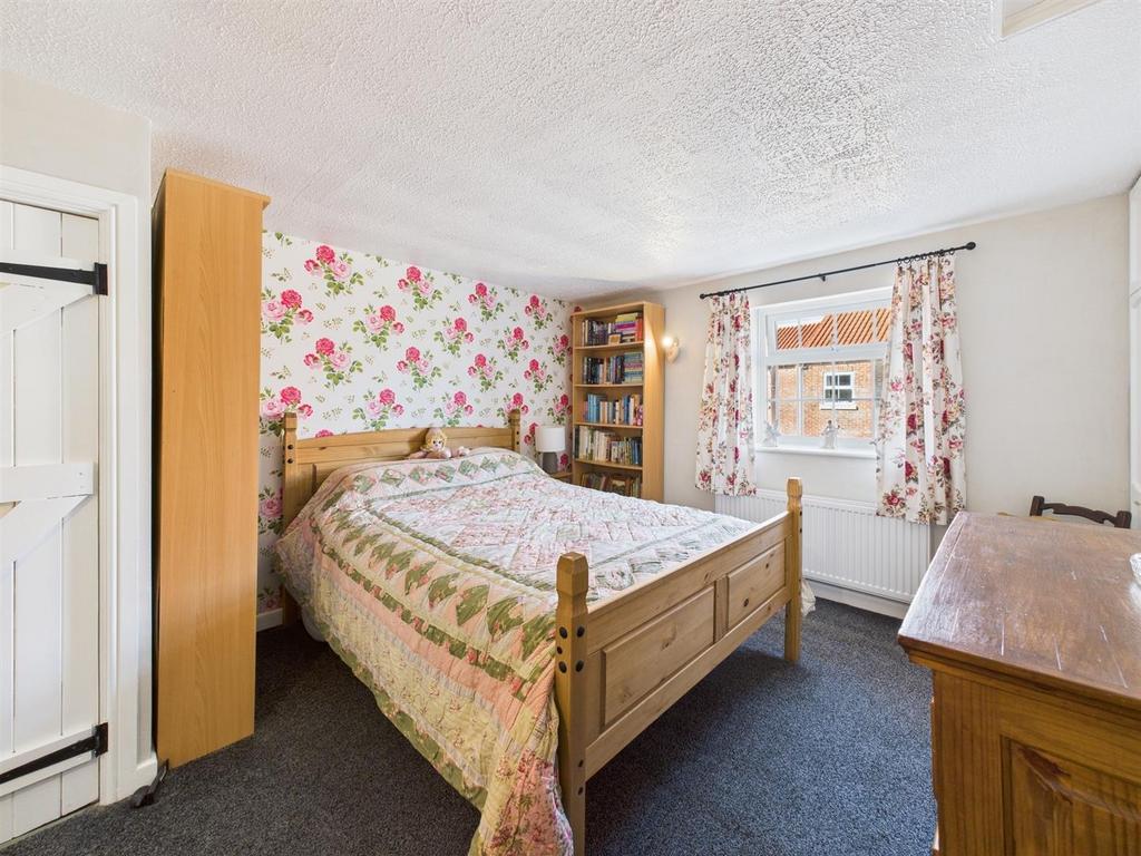 Bedroom: