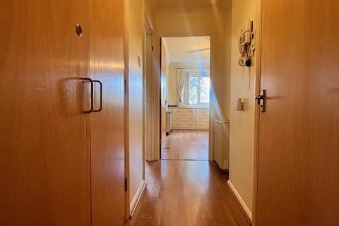 1 bedroom retirement property for sale, Limewood Court, Beehive Lane, Ilford
