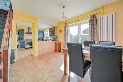 5 bedroom detached house for sale, Sunderland Close, Melksham SN12