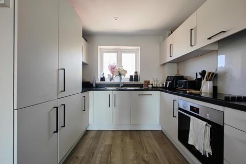 2 bedroom apartment for sale, Sherman Avenue, Arborfield Green