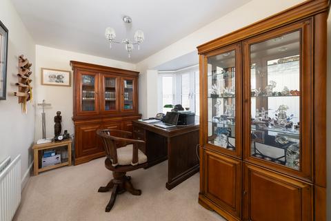 4 Brind Close, Steventon, Abingdon, OX13 6FG