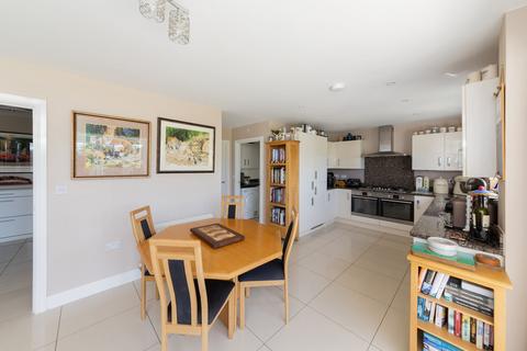 4 Brind Close, Steventon, Abingdon, OX13 6FG