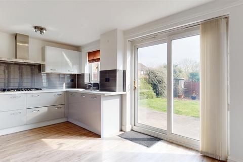 3 bedroom link detached house for sale, Stonegate., Bancroft, Milton Keynes