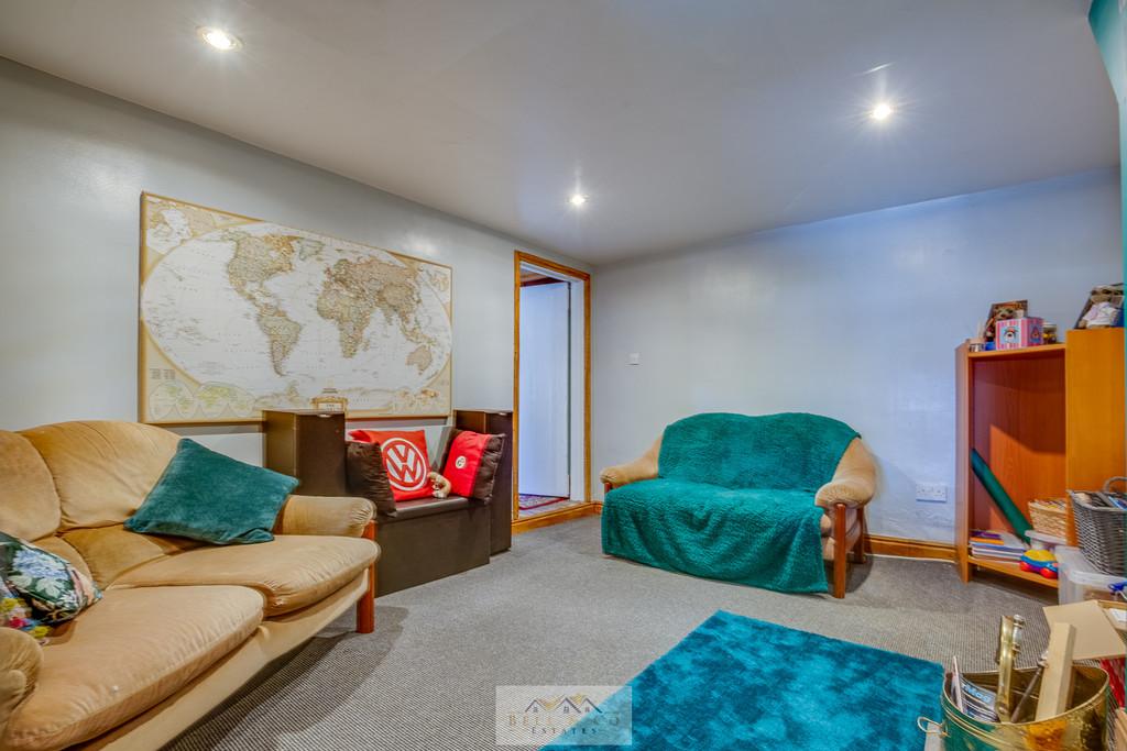 Sitting room 1.3