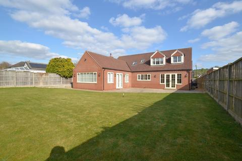 Tweedsdale Aviary Close, Grantham, NG31 9LF