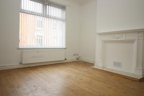 3 bedroom terraced house to rent, 31 Bell Street, Bishop Auckland