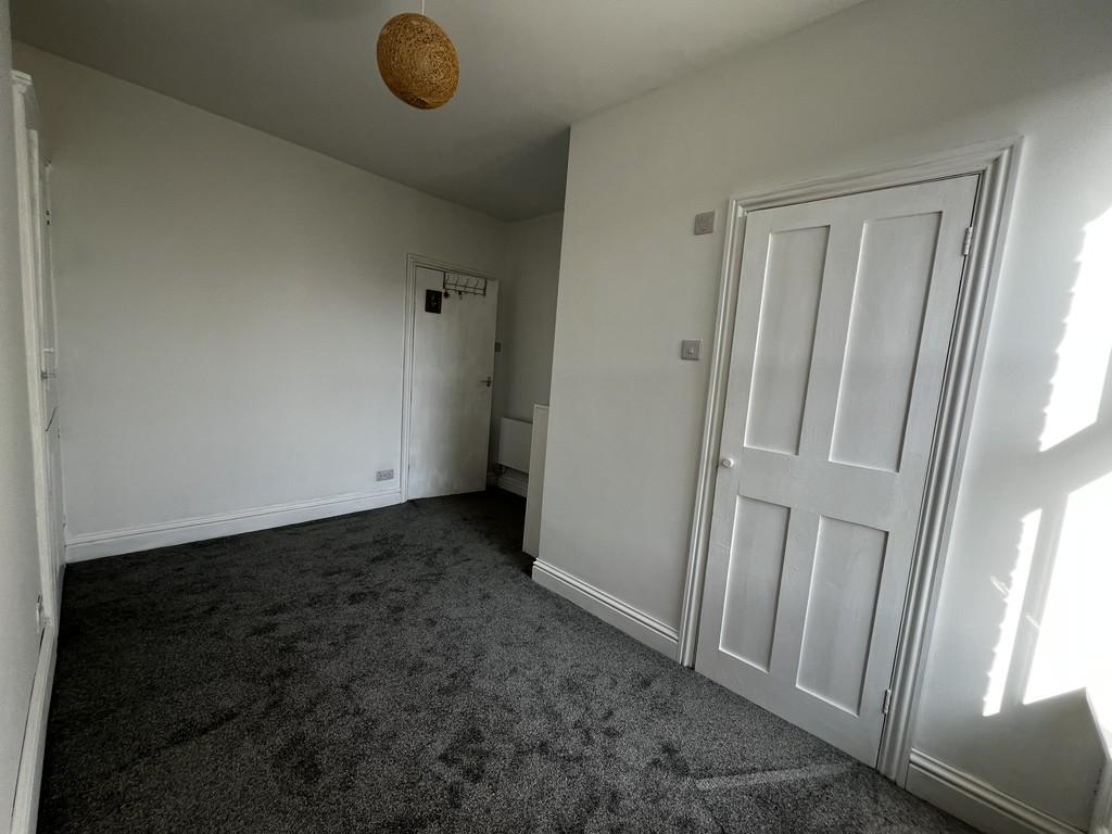 D271451f-IMG 1185