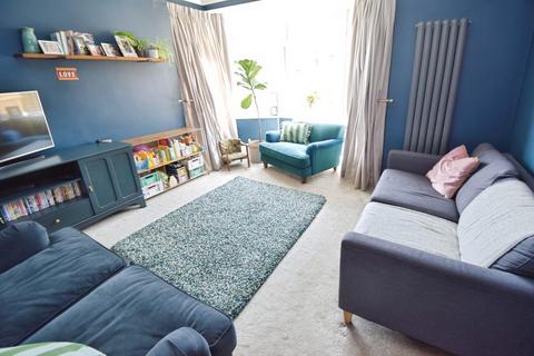 3 bedroom semi-detached house for sale, Springswood Road, Bradford BD18