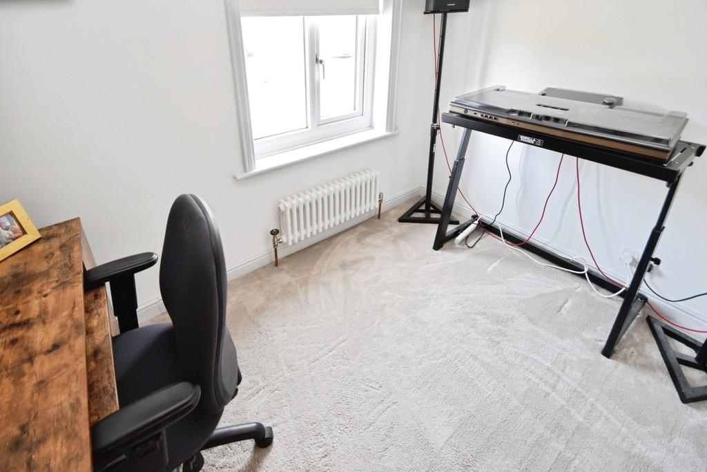 3e144f07-Bedroom 204