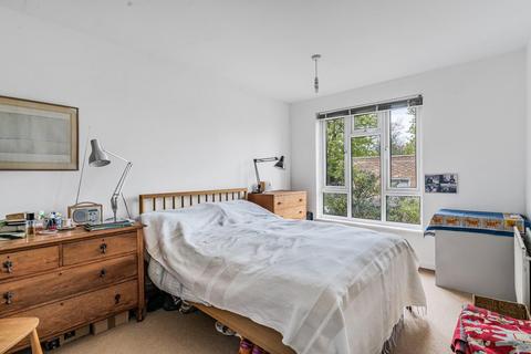 17 Hennel Close, London, SE23 2NT