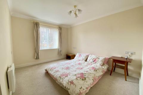 1 bedroom flat for sale, Pegasus Court, Salterton Road