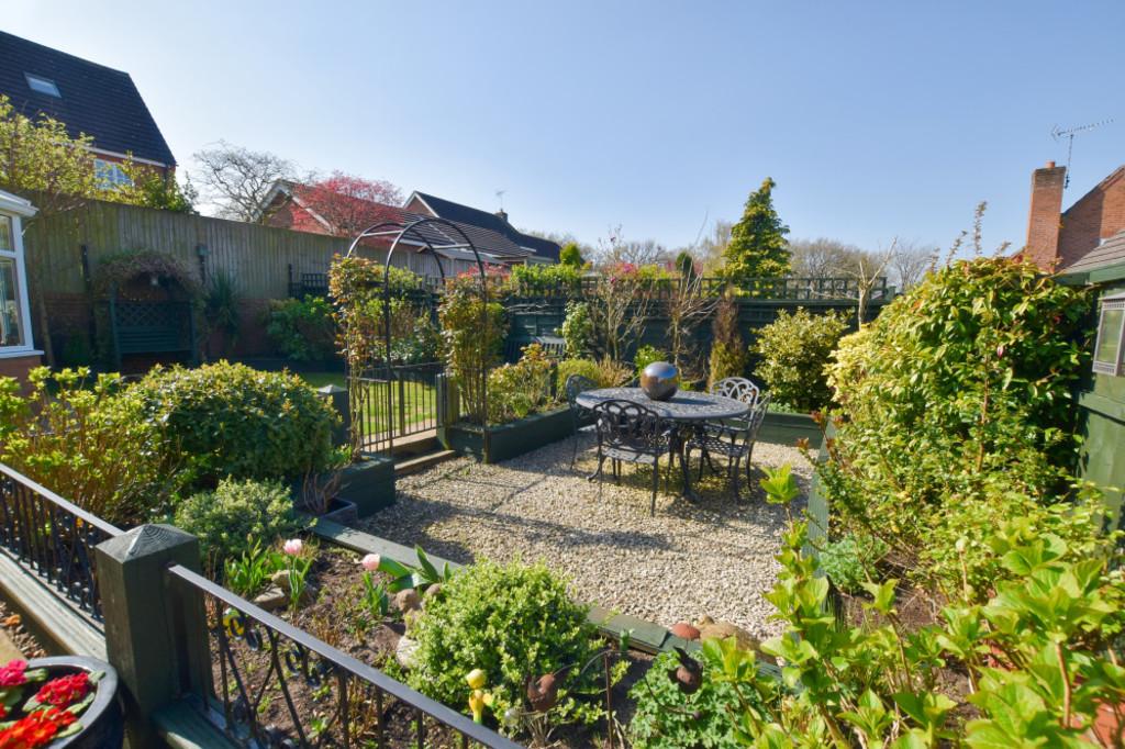 Garden 3