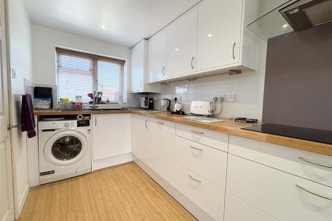 2 Castle View, Westbury, BA13 3HR