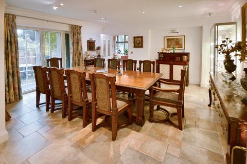 undefined, Westgate, Louth LN11 9YD