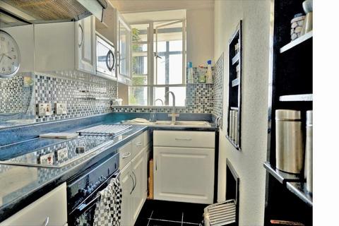 2 bedroom apartment for sale, Kings Road, Brighton