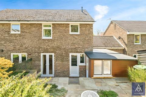 3 bedroom semi-detached house for sale, Portway Drive, Brackley NN13