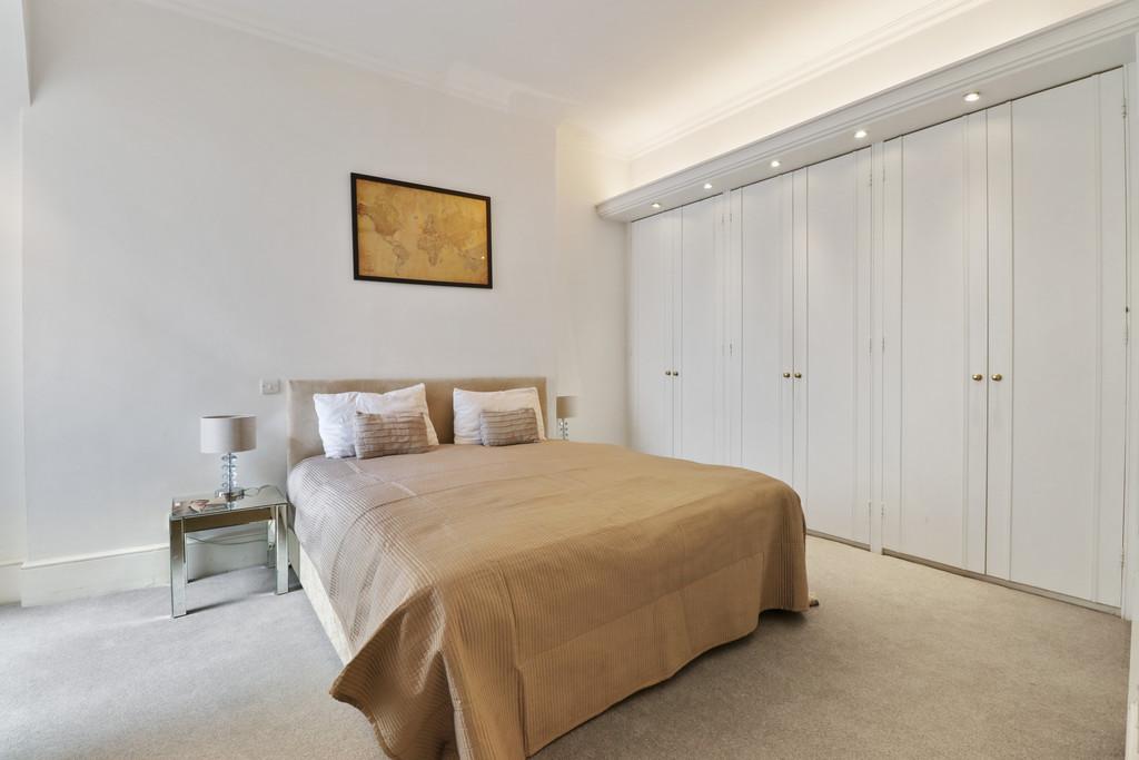 6 Ensuite Bedroom 1