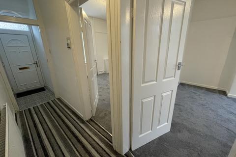 2 bedroom terraced house to rent, Highfield Road, Darwen