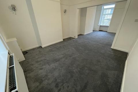 2 bedroom terraced house to rent, Highfield Road, Darwen