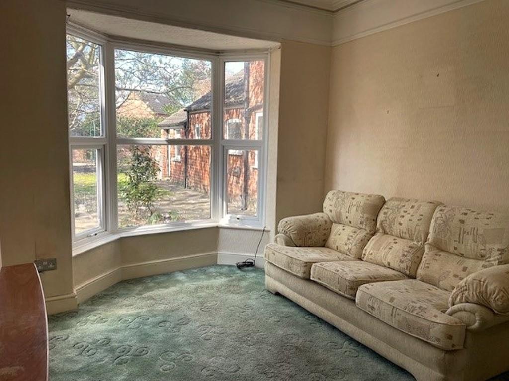 Rear lounge 2