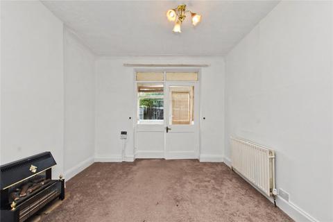 4 bedroom semi-detached house for sale, Merton Gardens, Farsley, Pudsey