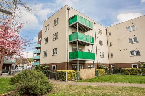 3 bedroom flat for sale, William Whiffin Square, Bow E3