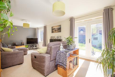 17 Bryony Way, Attleborough, NR17 1QL