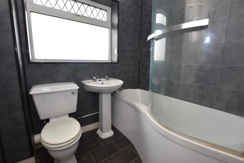 Bathroom.JPG